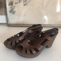 Sandali molto attuali