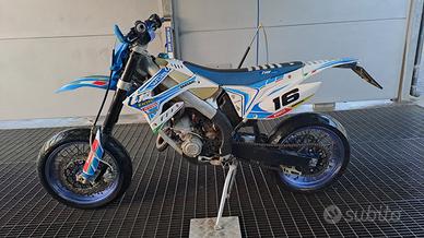 TM 125 Motard
