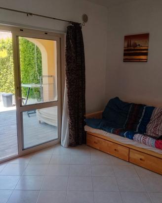 Bilocale con giardino