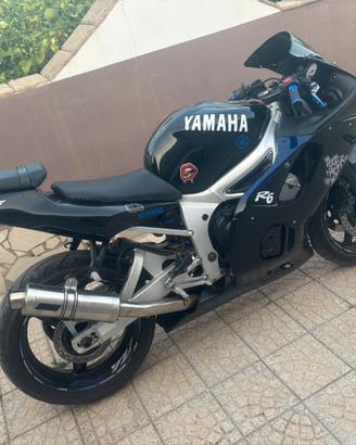 R6 yamaha yzf anno 2000