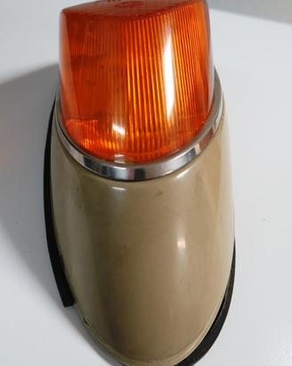 VW Faro posteriore sinistro completo