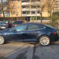 TESLA S RICARICA GRATIS
