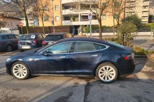 TESLA S RICARICA GRATIS