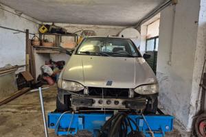 fiat strada cabina corta 2003 non marciante