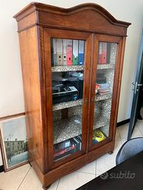 Vetrina armadio legno con vetrate