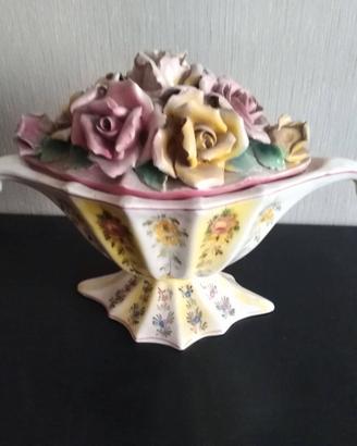 vaso capodimonte firmato