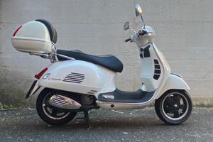 Vespa GTS 300 - 2012| KM 11.040
