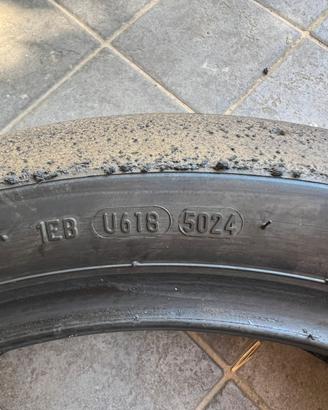 Coppia di Pirelli DIABLO SBK  120/70 e 180/60 SC1