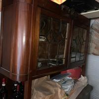 Credenza antica molto rara, finemente restaurata