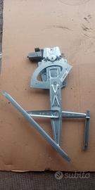 Alzavetro ant. destro toyota yaris NUOVO