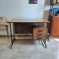 Scrivania anni 60