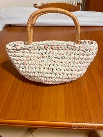 Borsa a mano artigianale in fettuccia – Stile Boho