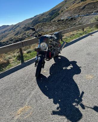 Ducati monster 916