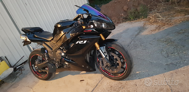 Vendita yamaha r1