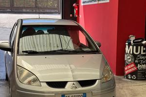 Mitsubishi Colt 1.3 16V 5p. Invite