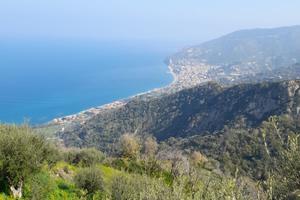 Casa suddivisa in due parti