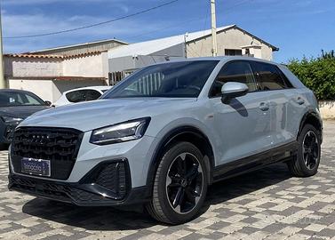 Audi Q2 S Line interno ed esterno 2.0 TDI 150...