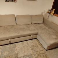 Divano letto con penisola beige – contenitore