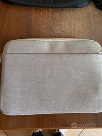 Custodia per computer