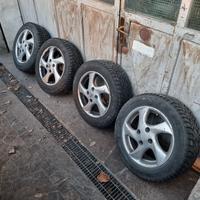 gomme 185/60 r15 NUOVE con cerchi peugeot  4X108 