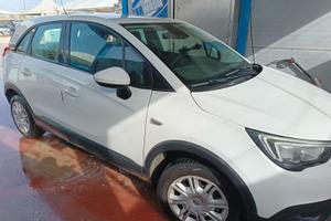 Opel Crossland anno 2018 ibrida benzina-gpl
