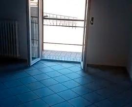 3Locali a Limbiate posto auto e balcone libero ora