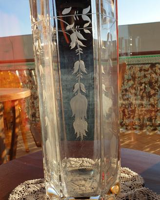 Vaso cristallo esagonale inciso