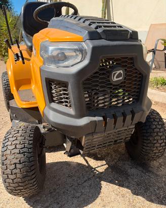 Cub cadet Trattorino tagliaerba