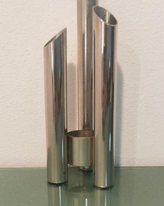 Vaso portafiori In acciaio, design modernista degl
