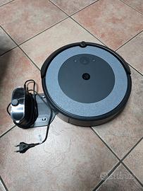 ROBOT ROOMBA i3