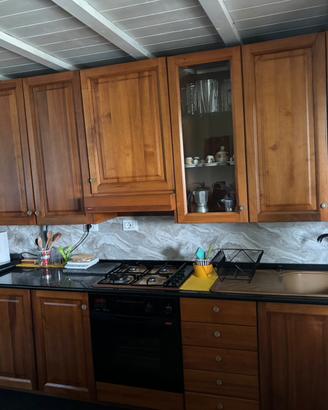 Cucina completa di forno fornelli lavastoviglia