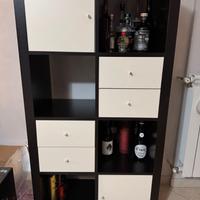 libreria nera modello ikea kallax e cassetti
