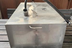 Serbatoio carburante per gommone e/o barca