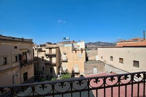 Casa Indipendente con 2 terrazze a Bronte centro