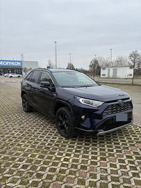TOYOTA RAV 4