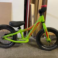 Bici Specialized Hotwalk a spinta - balance bike