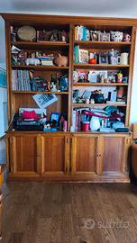 Libreria in legno massello
