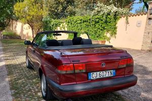 Saab 900