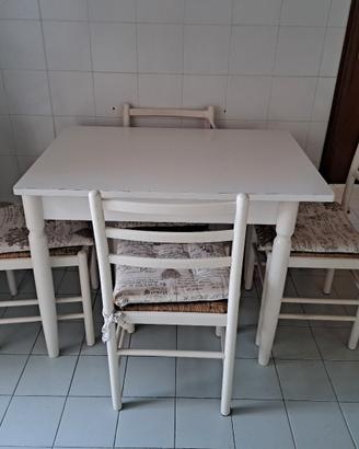 tavolo cucina  allungabile + 4 sedie 