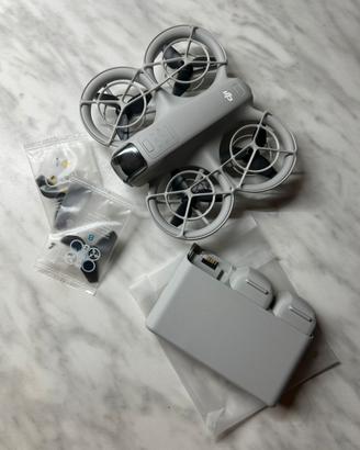 DJI neo + 3 batterie e hub di ricarica