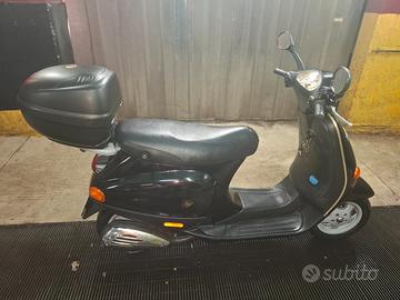 Vespa Piaggio 50 et2