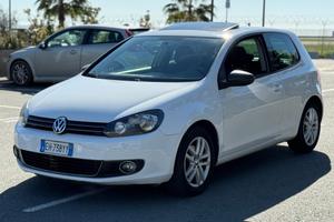 VOLKSWAGEN GOLF 1.6 TDI 105CV GARANZIA 12 MESI