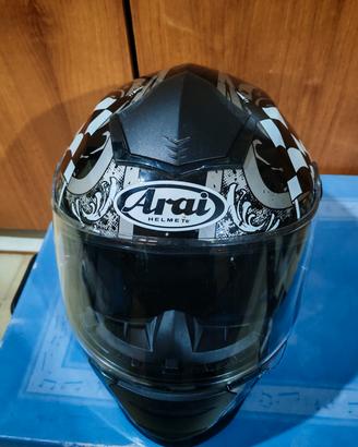 Casco Arai
