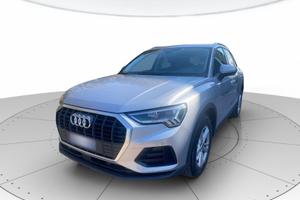 AUDI Q3 45 1.4 tfsi e Business s-tronic