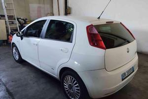 FIAT Grande Punto 1.3MJT 90 3p.Dynam. Autocarro