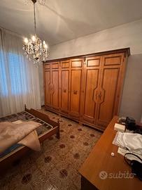 Camera da letto completa in noce