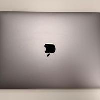 mac book pro 12" m1 2021