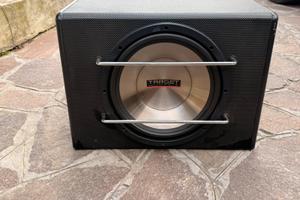 Subwoofer auto