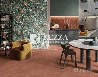 Appartamento di 189 m² con 4 locali e box auto a R