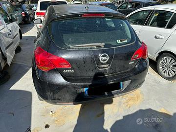RICAMBI PER OPEL ASTRA J ANNO 2010'